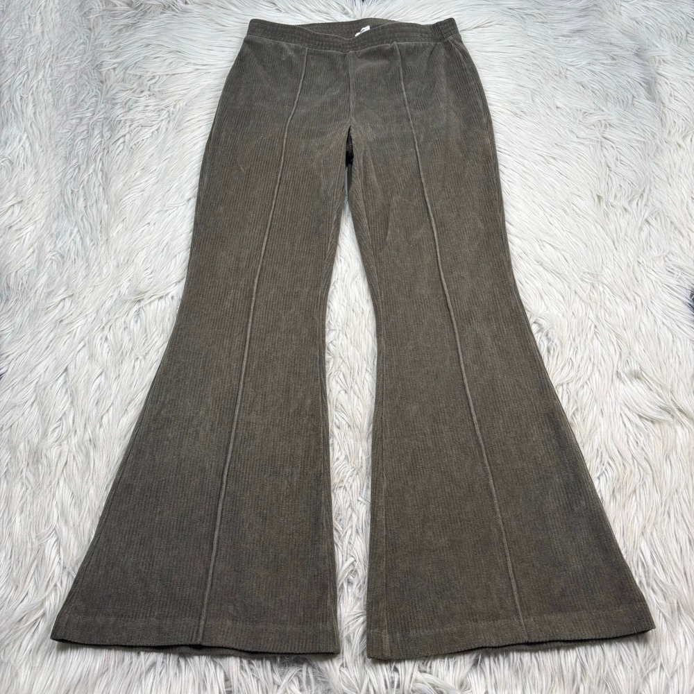 Aerie Women's M Green Ribbed Flare Leg Pull On Pants Retro Cozycore Cool Girl